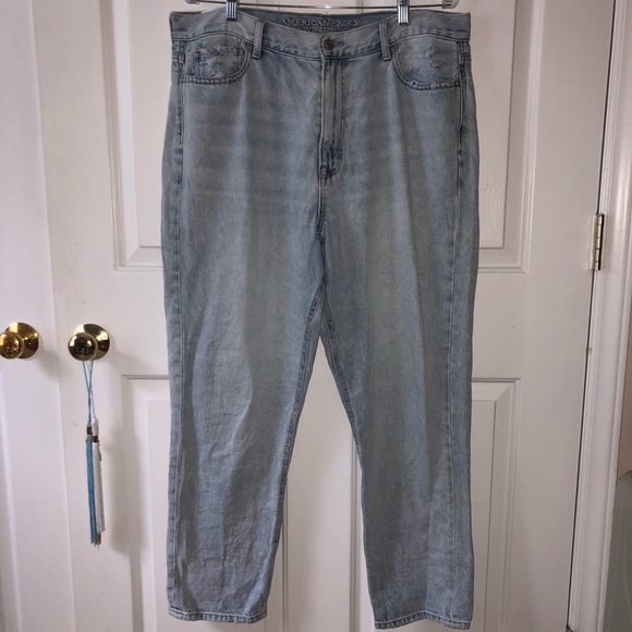 American Eagle Outfitters Denim - American Eagle Mom Jeans